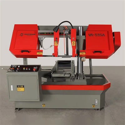 Poloautomatická pásová pila